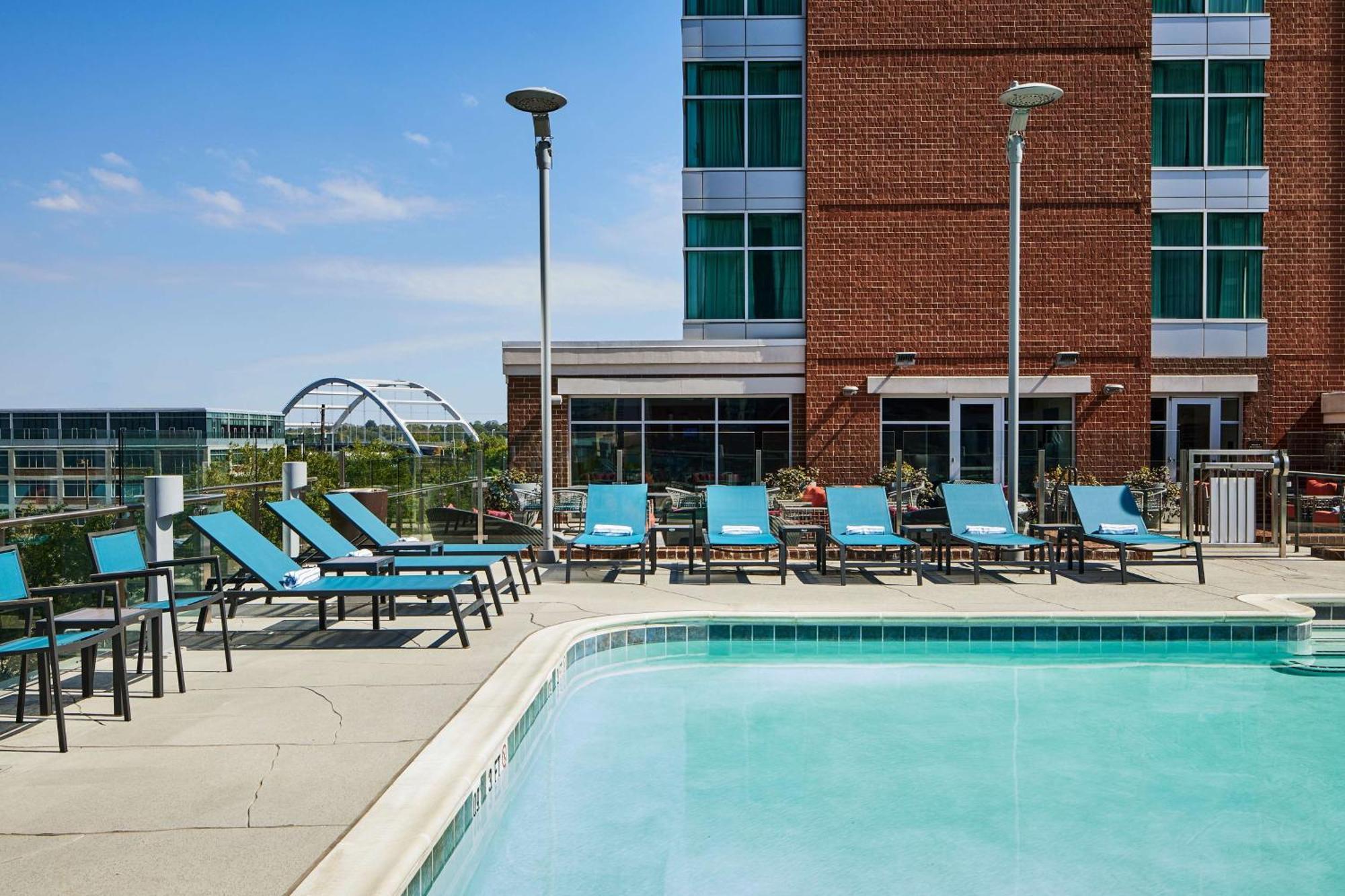 Hilton Garden Inn Nashville Downtown Convention Center Exterior foto